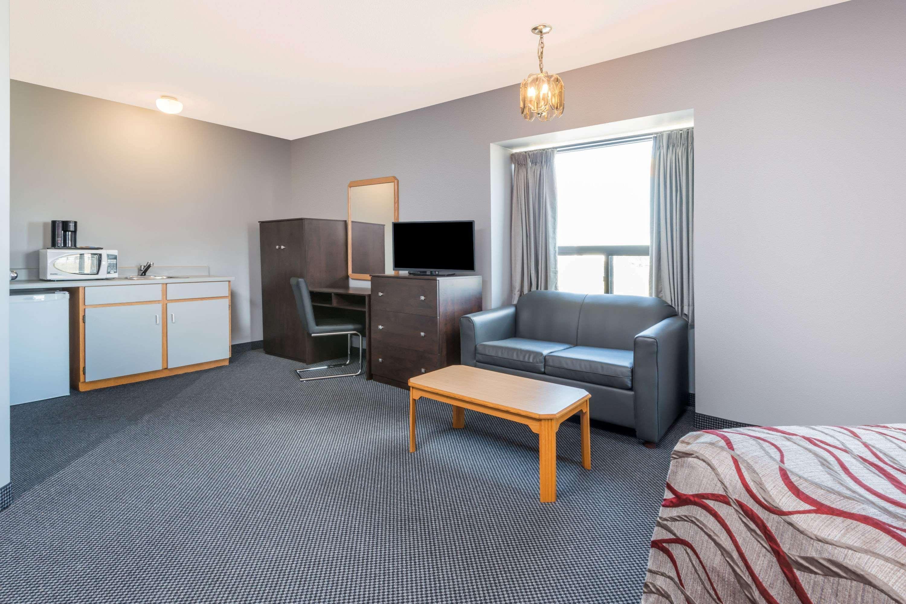 Super 8 Mount Hope/Hamilton International Airport Hotel Eksteriør billede