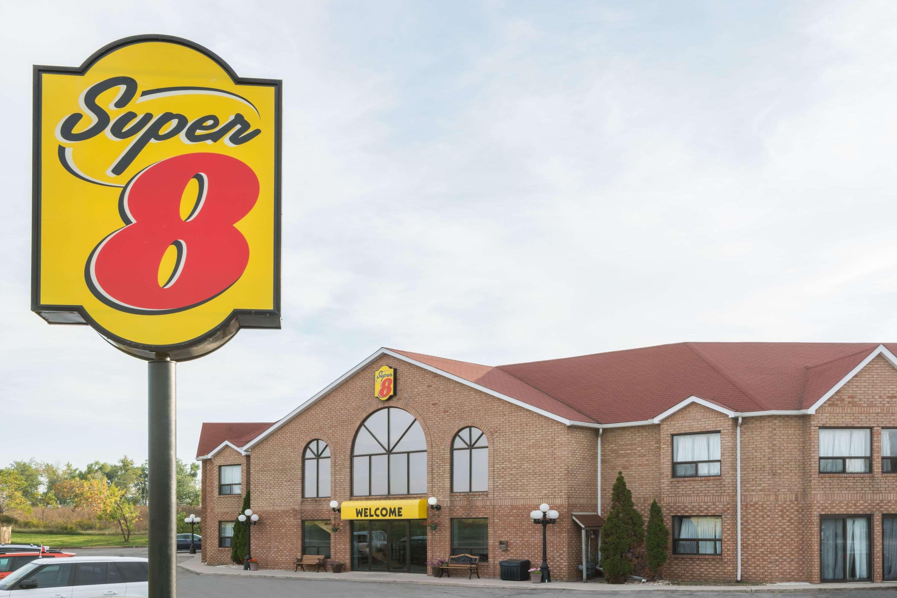 Super 8 Mount Hope/Hamilton International Airport Hotel Eksteriør billede